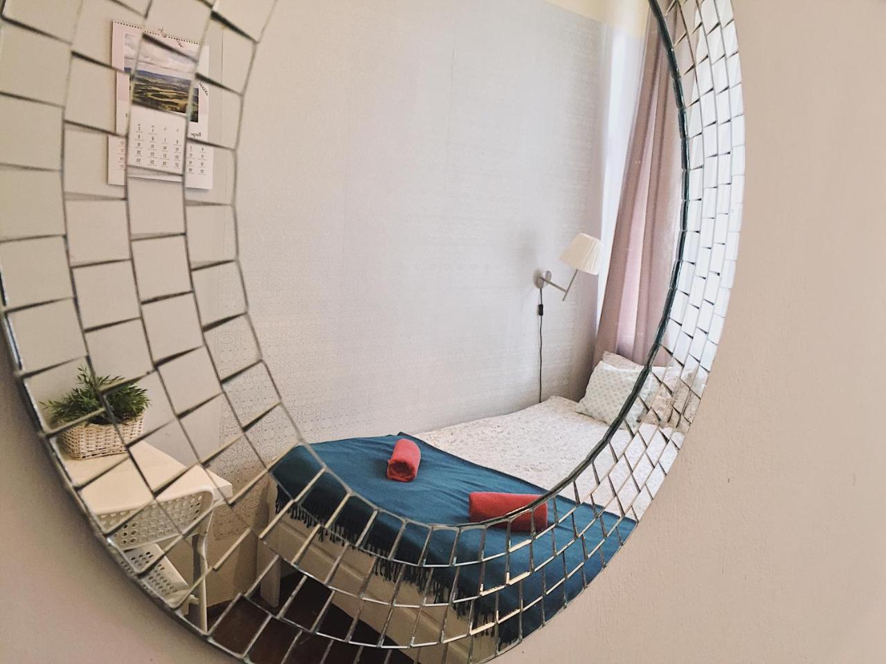 Hostel Aleje 28 Krakkó Kültér fotó