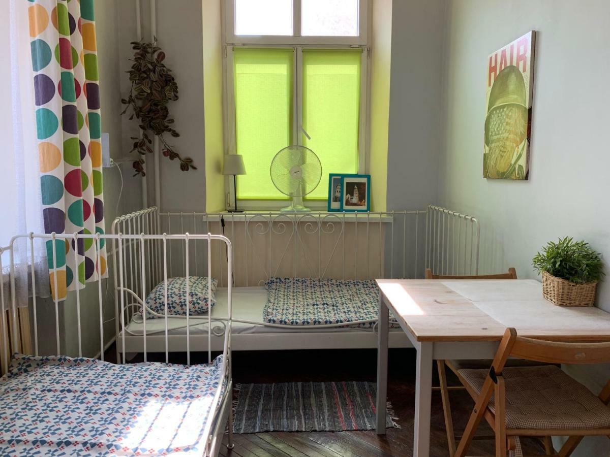 Hostel Aleje 28 Krakkó Kültér fotó