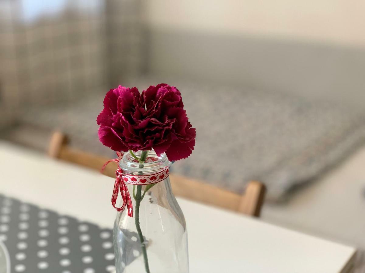 Hostel Aleje 28 Krakkó Kültér fotó